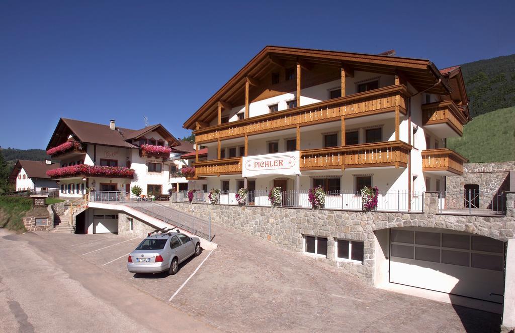 Garni-Hotel Pichler Ortisei Exterior foto